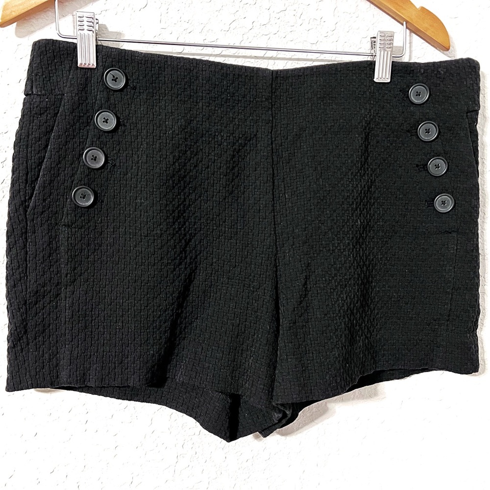 Ann Taylor LOFT Black Textured Riviera Sailor Style Button Accent Shorts Size 8